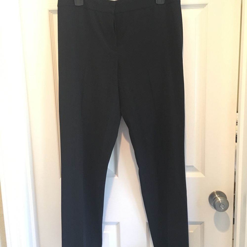 Tahari Black Pants. 8P